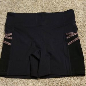Fabletics compression shorts. 5"